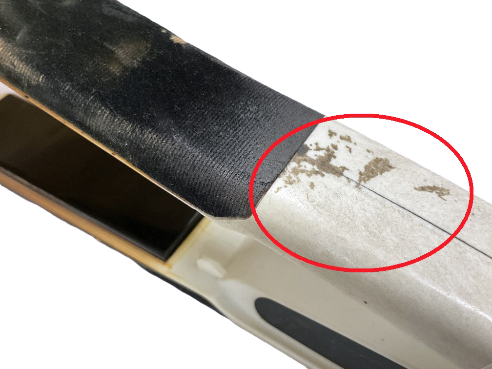 持ち手やボディ部分の汚れと変色